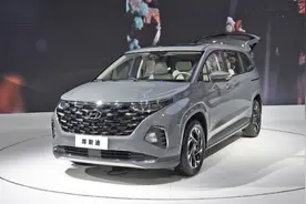 车长近5米，轴距超3米，16.98万元起售的现代库斯途配置厚道吗？图片