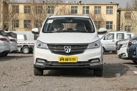 百公里油耗低至6.8L，起售价6.38万元，试驾体验宝骏730图片