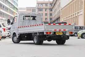 这才是跑货拉拉的首选！货箱长3.8米，大货小货通吃图片