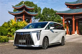 售26.98万起，提供2.0T+丰田第四代混动可选，广汽传祺M8宗师上市图片