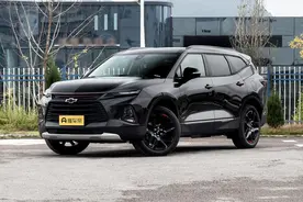 汽车大灯模糊发黄3招就能让大灯焕然图片