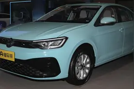 新车 | 售7.999万，新款大众朗逸新锐最低配到店，后鼓刹升级盘刹图片