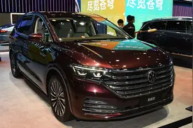 大众威然改款不动三大件，月养车依旧2千6，比GL8贵图片