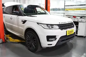 路虎揽运内外改色升级，驾驶更安全，外观更亮眼图片