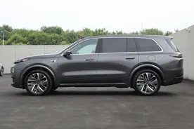 家用车还是6座舒服，看看这两款新能源车，动力强、安全、舒适图片