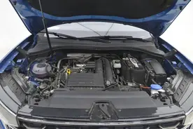 大众探岳：曾经的一代神车，如今开起来什么样？图片