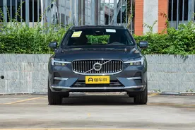 家用SUV的新选择，沃尔沃XC60卖24.9万起，配2.0T+8AT，全时四驱图片