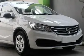 比两台海豚空间更能装，二手宝骏310W，花2万买还是亏？图片