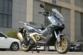 “国产X-ADV”抢鲜试驾，布雷斯通极岳150ADV踏板，不只是配置高图片