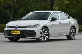 新车｜一口价15.99万元起，上汽大众帕萨特家族7月购车政策发布图片