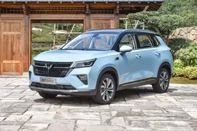 起售价不到7万 1.5T+CVT 五菱星辰会是下一代神车？图片