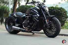 空气悬挂+310mm宽胎，香帅重机独狼800个性巡航，售价59800元图片