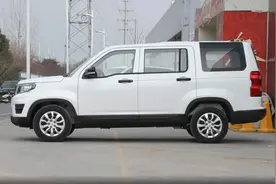 5万多的SUV，座椅可整体放倒，适合百姓家用，带你看长安欧尚X70A图片