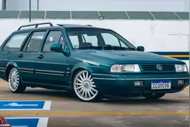 桑塔纳2000旅行版？还有赛车见过吗？图片