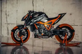 售价24.98万！KTM史上最强街车，1290Super Duke RR版国内上市图片