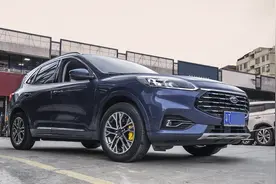 改装知识-看看福特锐际升级TEI刹车套，前P40NS+后P4一体电子卡钳图片