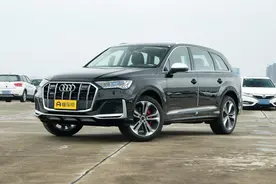 22款奥迪Q7配置解读，3.0T V6+空气悬架+quattro，百公里加速5.9秒图片