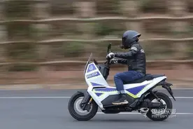 轮上扭矩235nm，极速110km，我试驾了国内最猛的ADV电踏板图片