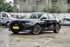 实拍传祺影豹，全系177马力+前后独悬，9.83万起，值得入手吗？图片