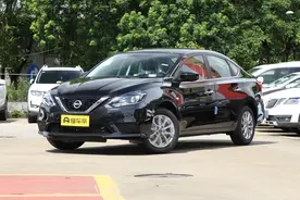 搭1.6L+CVT组合，百公里油耗5.94L，主打实用经济，解读轩逸经典图片