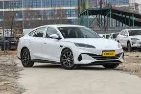 新车 | 9.98万元起/标配DiPilot 100，比亚迪海豹06DM-i智驾版上市图片