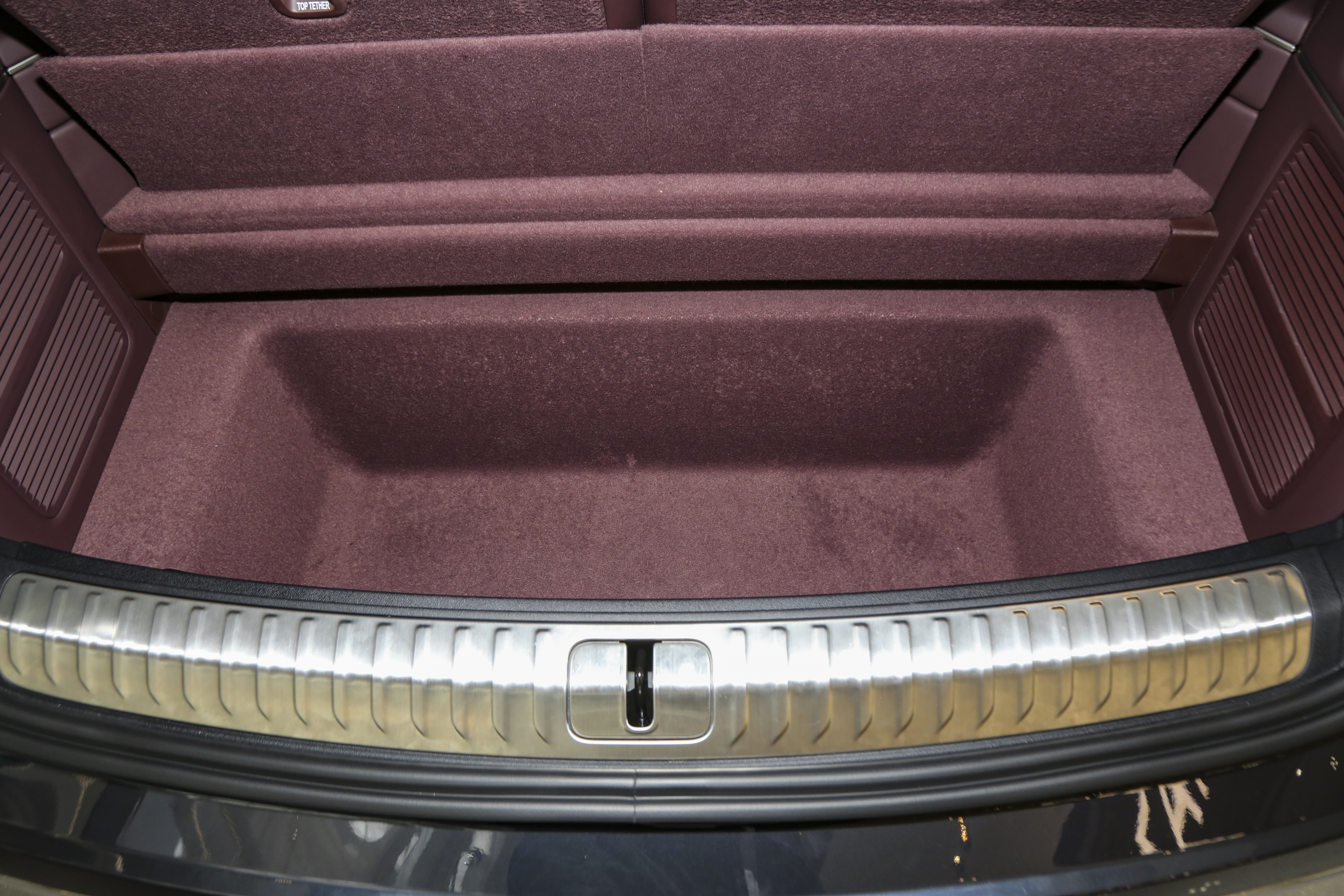 全新蔚来ES8 2026款 7座行政豪华版_蔚来ES8与前代车型对比_蔚来es8