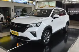 五菱星辰：6.98万起，外观时尚，配1.5T+6MT动力组合，经济适用图片