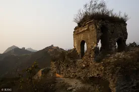 小说：小伙在宋朝卖睫毛膏，还卖到青楼去，这下彻底火爆了图片