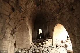 小说：主角穿越秦朝，亲眼看见秦始皇立誓图片