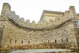 小说：穿越大唐之后，给尉迟敬德播《三国演义》电视剧图片