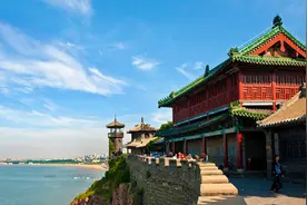 小说：都市主角获得全能抽奖系统（带着抽奖系统穿越诸天万界）图片