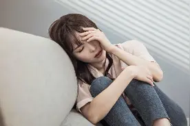 小说：女孩第一次来大姨妈，以为自己身患绝症，对着哥哥交待遗言图片