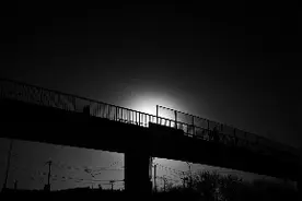 异能、惊悚、恩怨、仇杀，男子用自己的生命去博弈图片