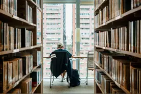 第一次中学同学的聚会图片