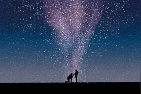 小说：为安慰失恋闺蜜，她好心将其抱入怀中，总裁竟因此吃醋了图片