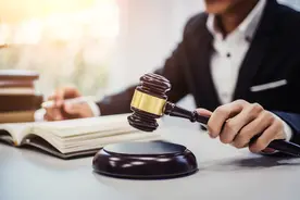 小说：人类的赞歌就是勇气的赞歌图片