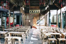 被逼疯的小白鼠——拥挤实验图片