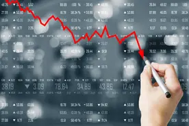 经济危机到来，发行国债和开动印钞机的方式，真的能挽救经济么图片