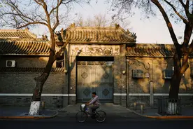 小说：物理超度！战场上敌人很多？陈祖直接拿M249一顿扫射！图片