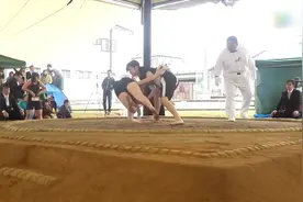 日本女子相扑比赛现场,没大家想得那么刺激，比大家想得凶狠!视频封面