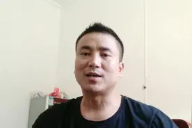 鞭炮厂终于发工资了，只发了一个月的工资，看看阿伟领了多少钱？视频封面