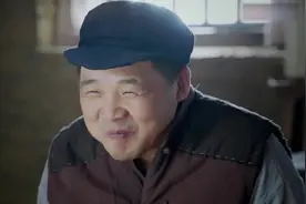 全村麦子被水冲了，家家都在吃糠咽菜，谁料这夫妻俩竟吃白面馍视频封面