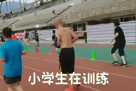 跑一圈400米，微信运动能记录多少步？网友：走路比跑步步数多