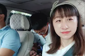 国庆假期来临，打工夫妻从上海回安徽老家，全程不堵车，开心