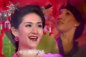 综艺：谢娜模仿女儿国国王，一出场惊艳四座，美出新高度视频封面