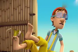 搞怪船长学猴子用脚丫剥香蕉，真是好滑稽哦