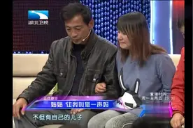 父母双亡姑姑细心照顾植物人侄子，主持人心疼，实情感动落泪全场视频封面