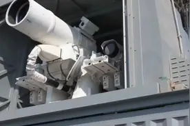 未来的激光炮将快速拦截无人机群，成为最强大的防御系统视频封面