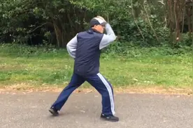 老武术家徐谷鸣先生演练的拦手门武术单操，简单实用的一门拳法！