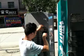 家用冰箱闲置两年未使用，现在插上电还能用吗？小伙是这样解释的视频封面